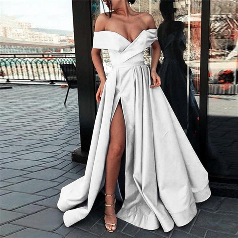 Robe Élégante Satinée Col En V Profond